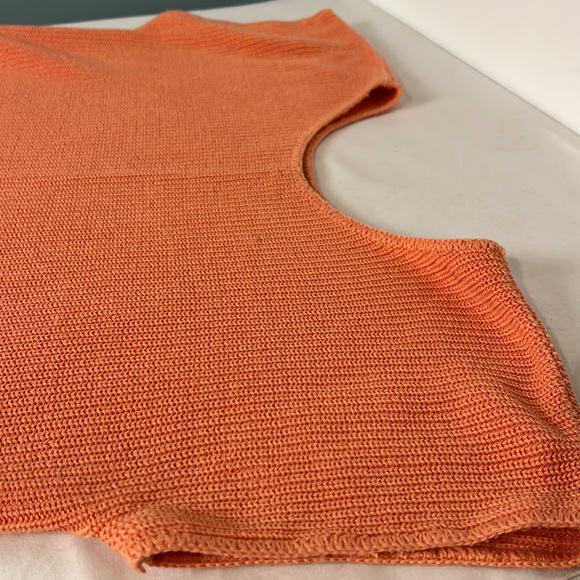 Pierre Cardin sleeveless sweater - Picture 4 of 8